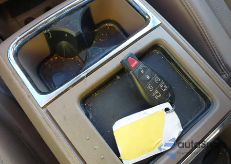 2015 Chrysler Town & Country Touring-L z USA, uszkodzony, nr VIN 2C4RC1CG1FR583609